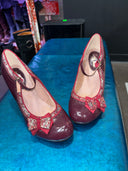 FOOTWEAR