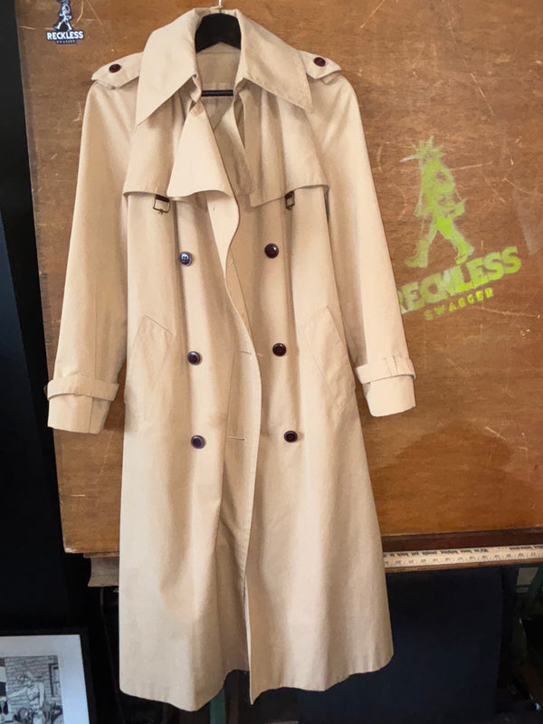 Etienne Eigner Trench